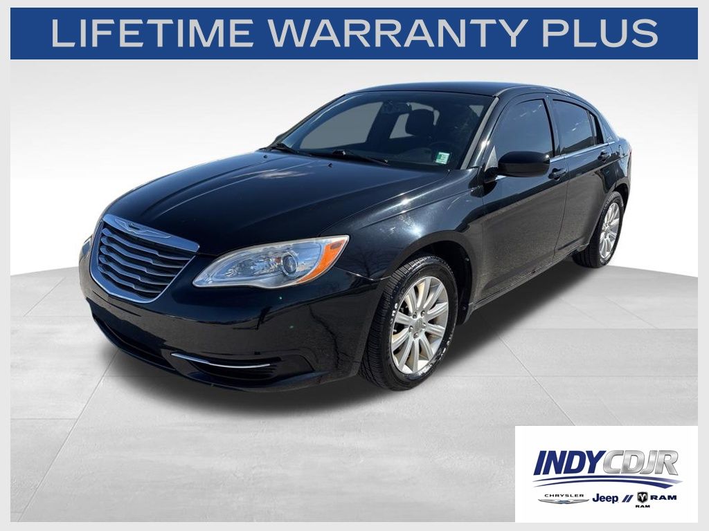 2012 Chrysler 200 Touring's photo