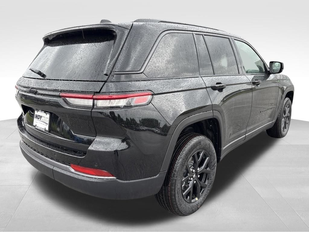 New 2026 Jeep Grand Cherokee LAREDO ALTITUDE 4X4 Sport Utility