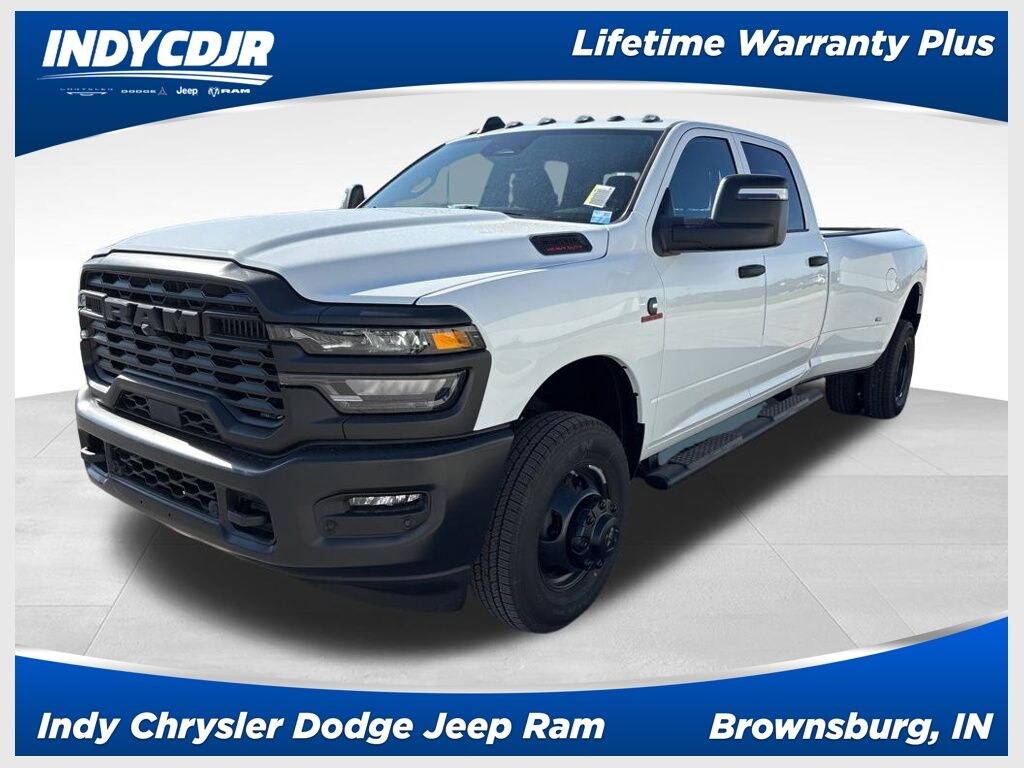 New 2026 Ram 3500 TRADESMAN CREW CAB 4X4 8' BOX Pickup