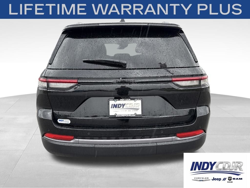 New 2026 Jeep Grand Cherokee LAREDO ALTITUDE 4X4 Sport Utility