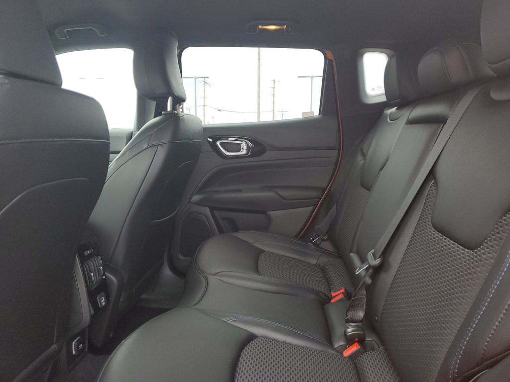 2026 Jeep Compass Altitude - Photo 10
