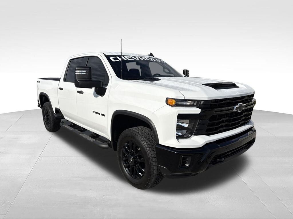 Used 2025 Chevrolet Silverado 2500 HD Custom Truck Crew Cab