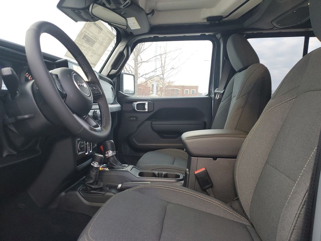 2025 Jeep Gladiator Sport S - Photo 16