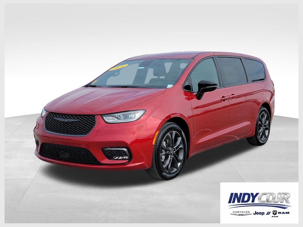 2026 Chrysler Pacifica Passenger Van 