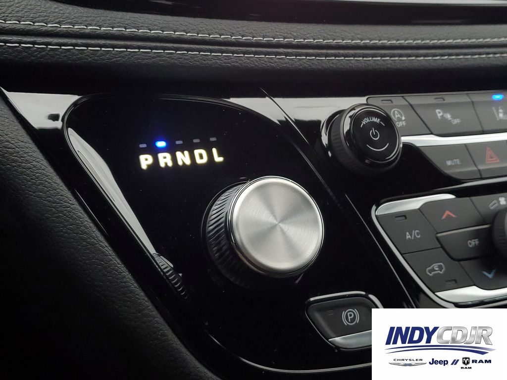 2026 Chrysler Pacifica Select - Photo 29
