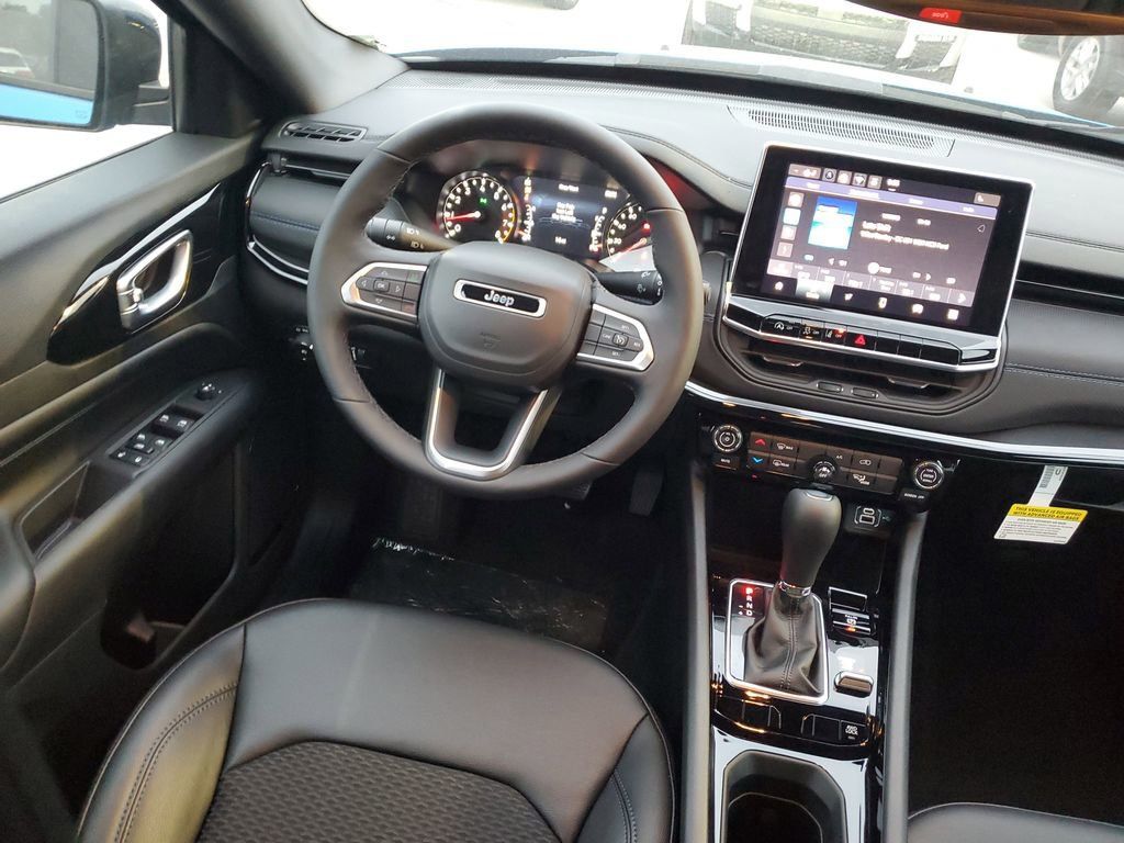 2026 Jeep Compass Altitude - Photo 13