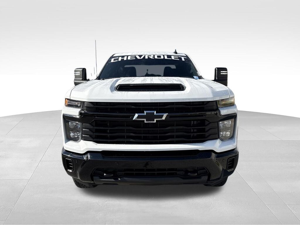 Used 2025 Chevrolet Silverado 2500 HD Custom Truck Crew Cab