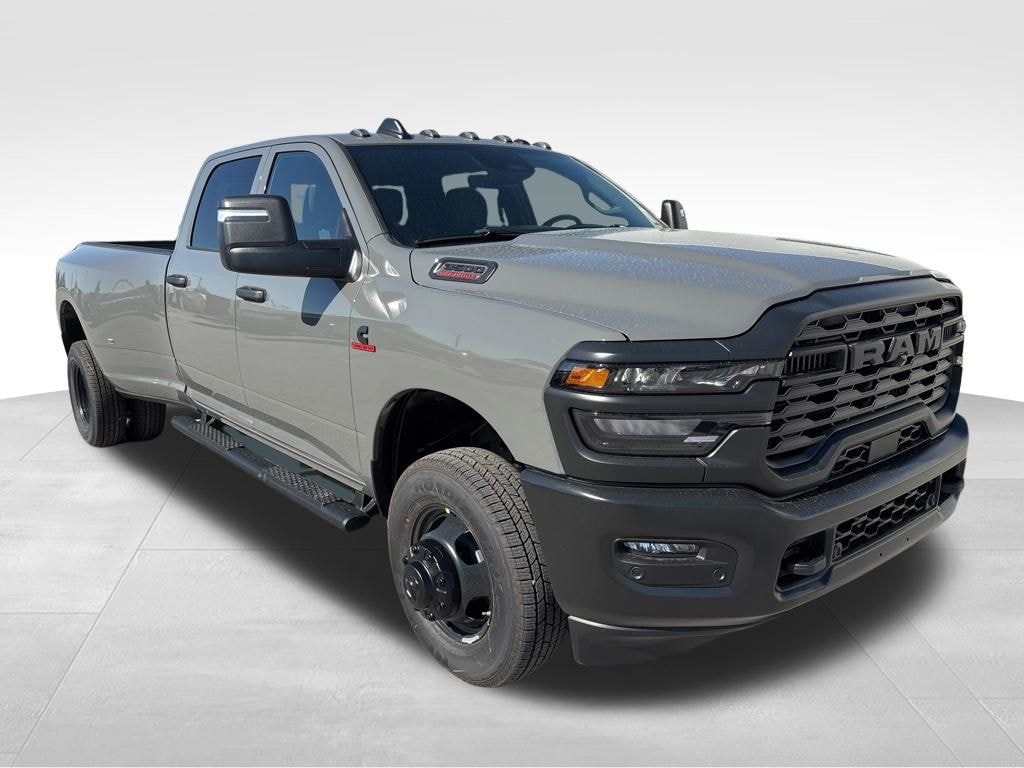 New 2026 Ram 3500 TRADESMAN CREW CAB 4X4 8' BOX Pickup