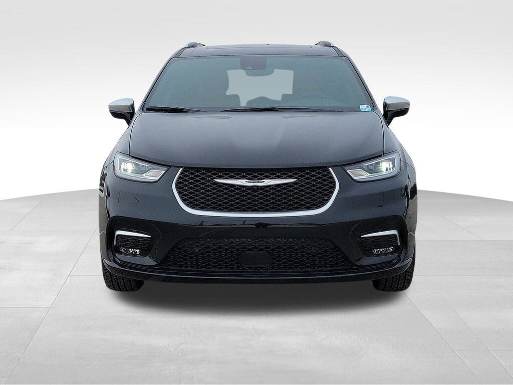 New 2026 Chrysler Pacifica PINNACLE AWD Passenger Van
