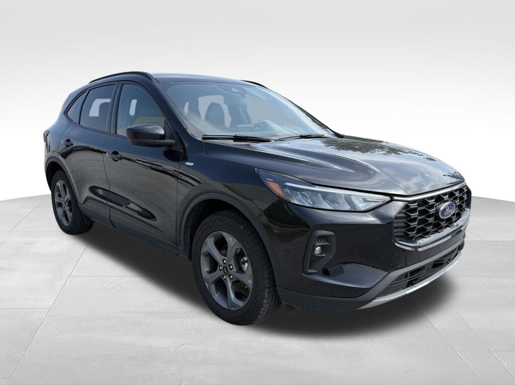 Used 2025 Ford Escape ST-Line Select SUV