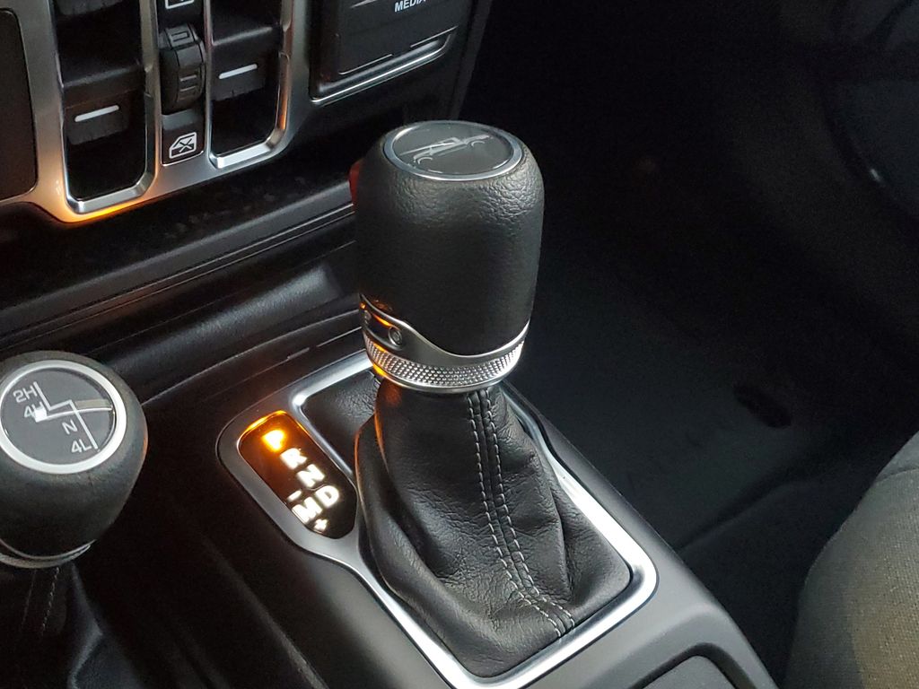 2025 Jeep Gladiator Sport S - Photo 29