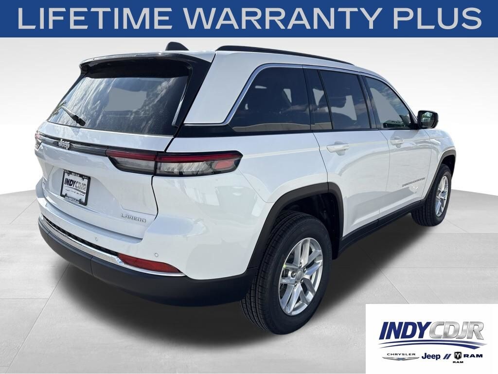 New 2026 Jeep Grand Cherokee LAREDO 4X4 Sport Utility