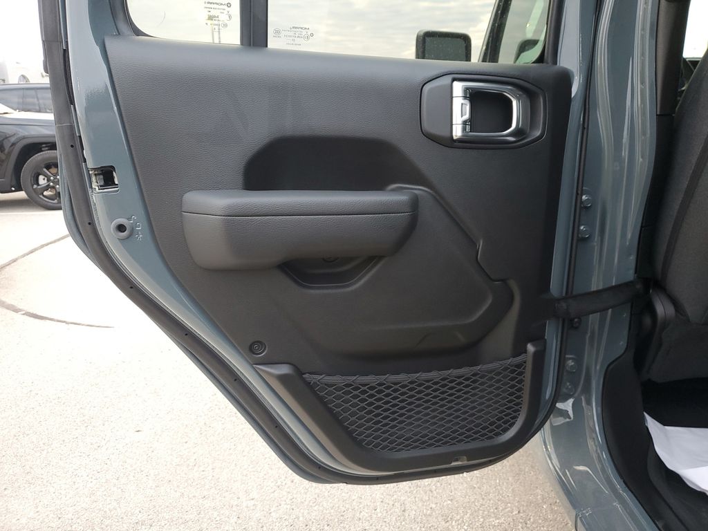2025 Jeep Gladiator Sport S - Photo 15