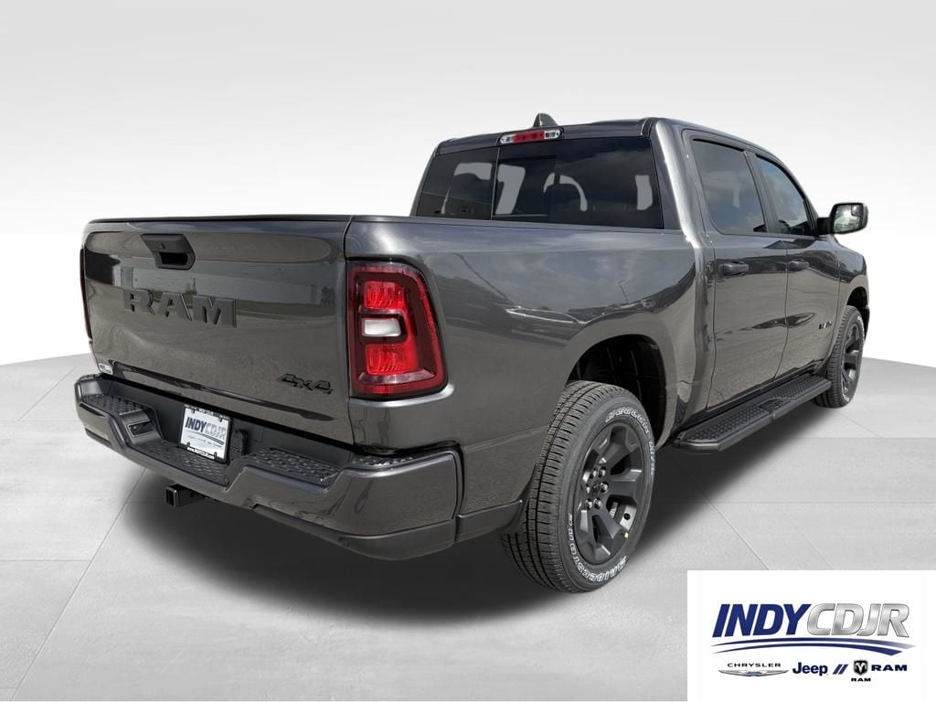 New 2026 Ram 1500 EXPRESS CREW CAB 4X4 5'7 BOX Pickup