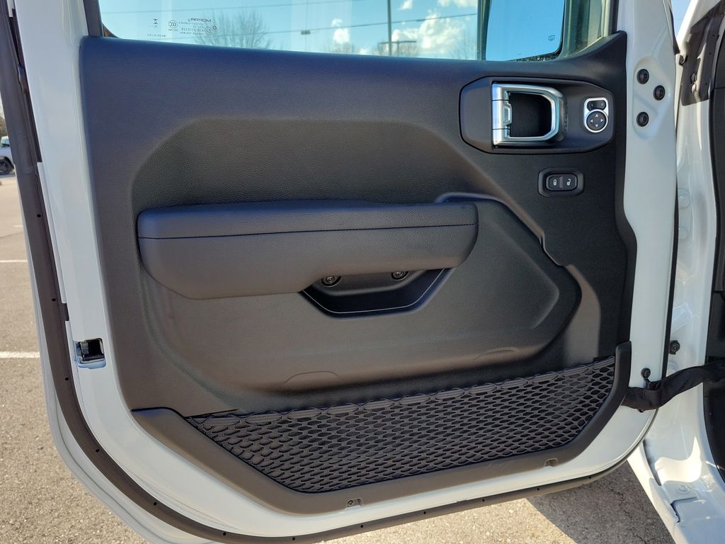 2025 Jeep Gladiator Sport S - Photo 17