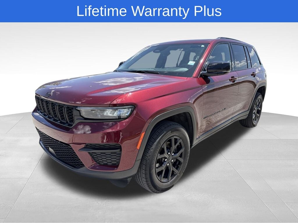 Used 2024 Jeep Grand Cherokee Laredo SUV