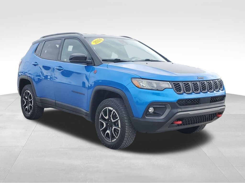 Used 2024 Jeep Compass Trailhawk SUV