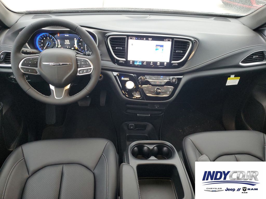 2026 Chrysler Pacifica Select - Photo 14