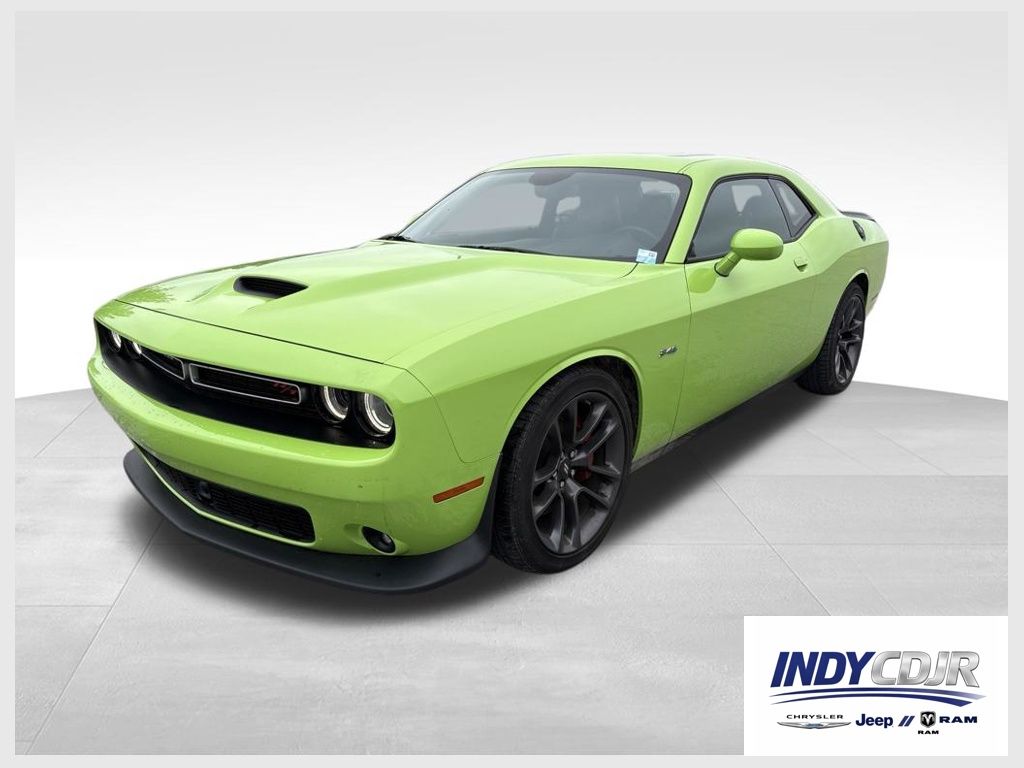2023 Dodge Challenger R/T's photo