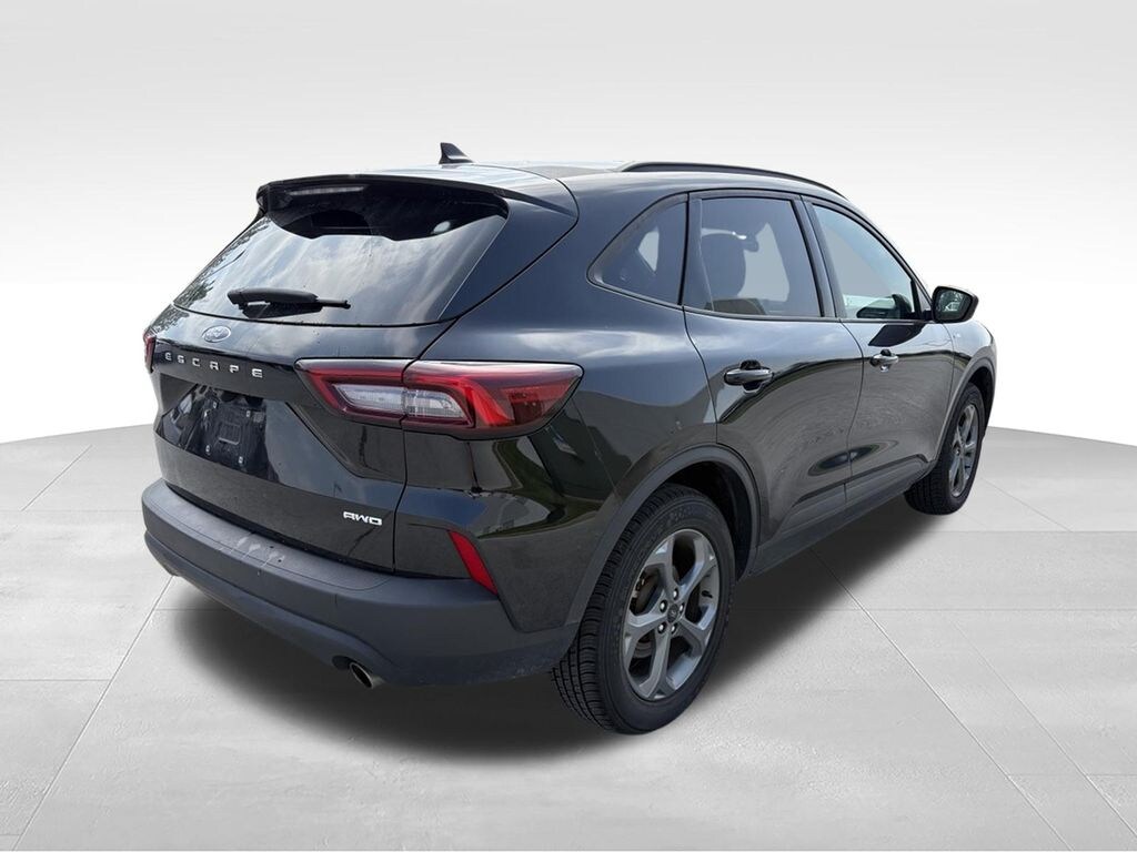 Used 2025 Ford Escape ST-Line Select SUV
