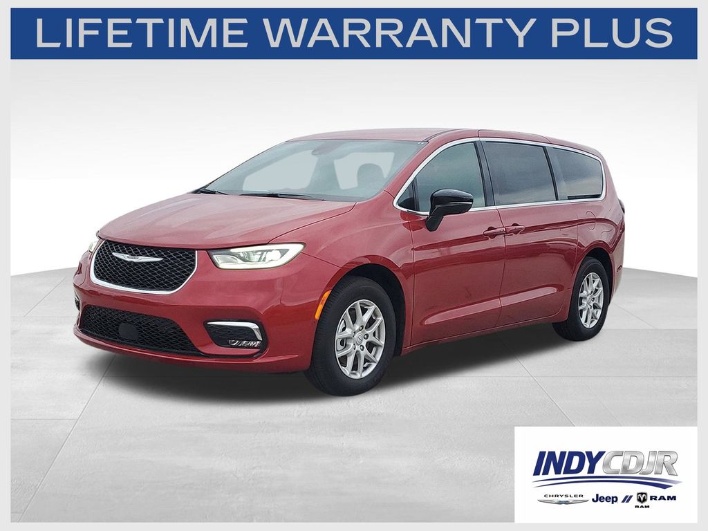 2026 Chrysler Pacifica Select's photo