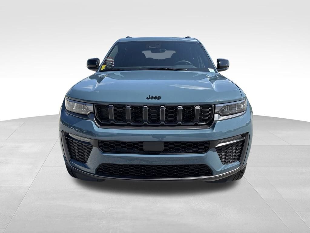 New 2026 Jeep Grand Cherokee L LIMITED 4X4 Sport Utility