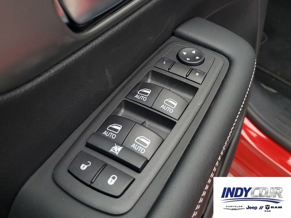 2026 Chrysler Pacifica Select - Photo 20