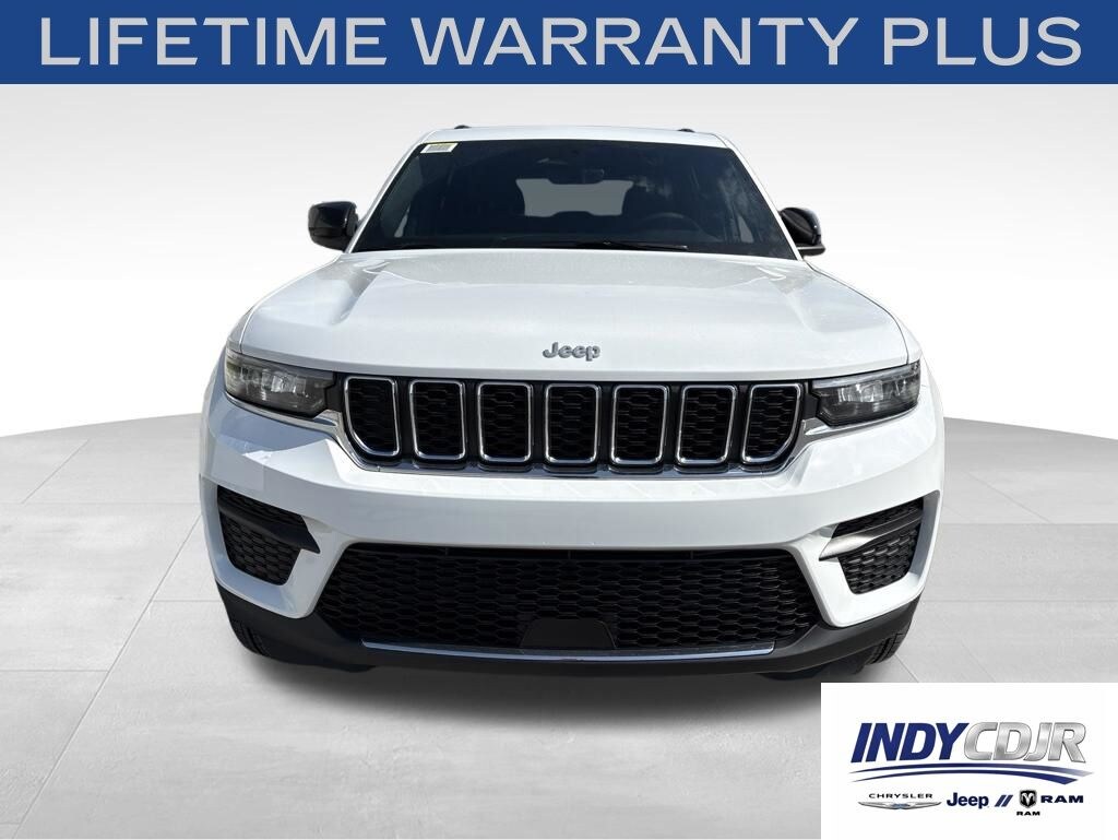 New 2026 Jeep Grand Cherokee LAREDO 4X4 Sport Utility