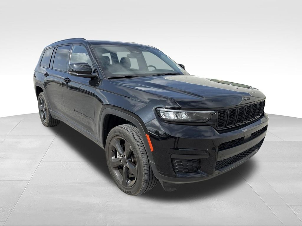 Used 2023 Jeep Grand Cherokee L Laredo SUV