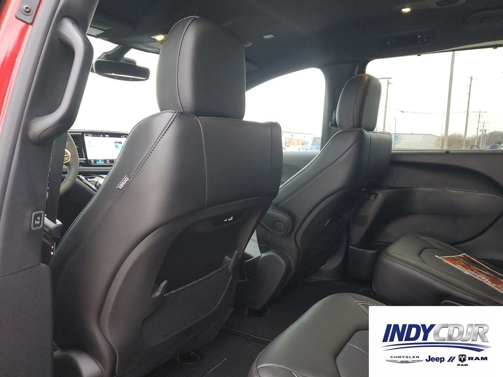 2026 Chrysler Pacifica Select - Photo 12