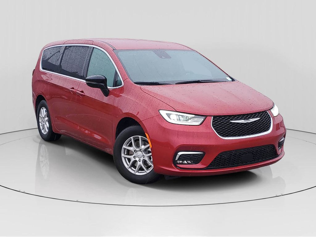 2026 Chrysler Pacifica Passenger Van 