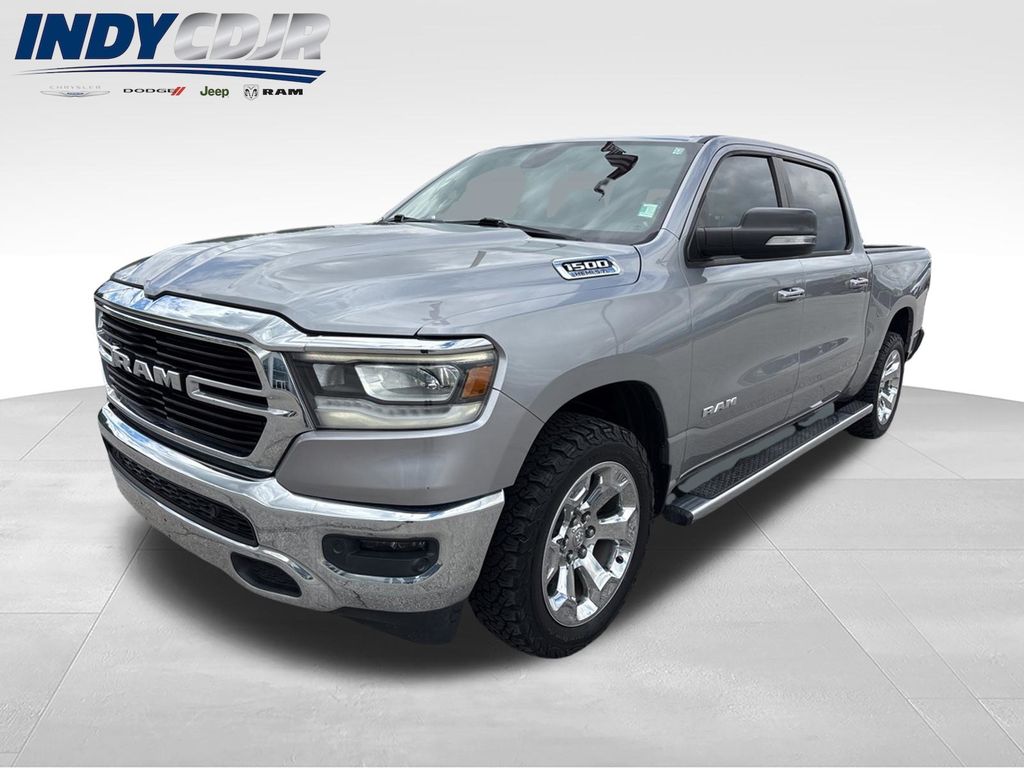 2019 RAM 1500 Big Horn/Lone Star 4x4 Crew Cab 5'7's photo