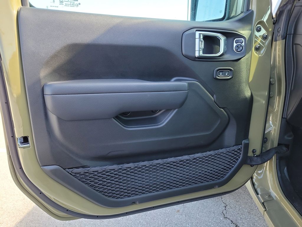 2025 Jeep Wrangler 4-Door Sport S - Photo 17
