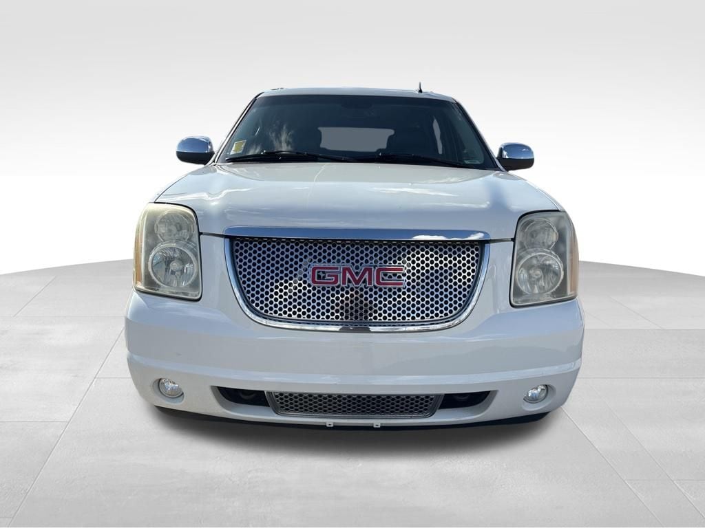 Used 2008 GMC Yukon XL Denali with VIN 1GKFK66808J113493 for sale in Brownsburg, IN