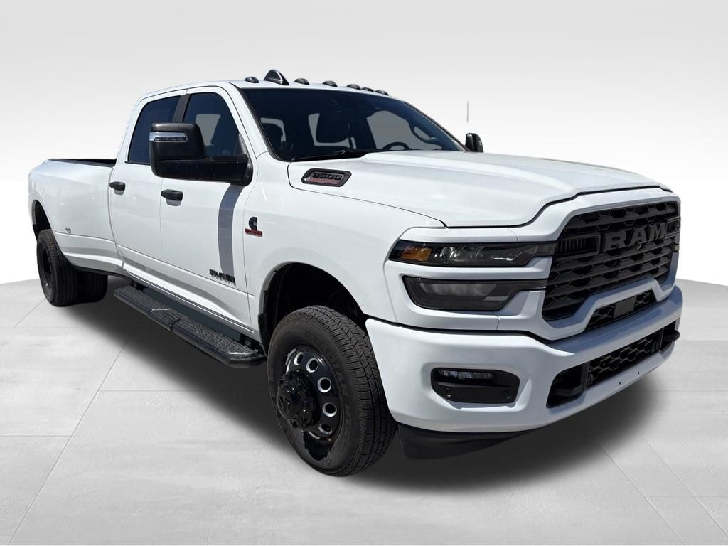 New 2026 Ram 3500 BIG HORN CREW CAB 4X4 8' BOX Pickup
