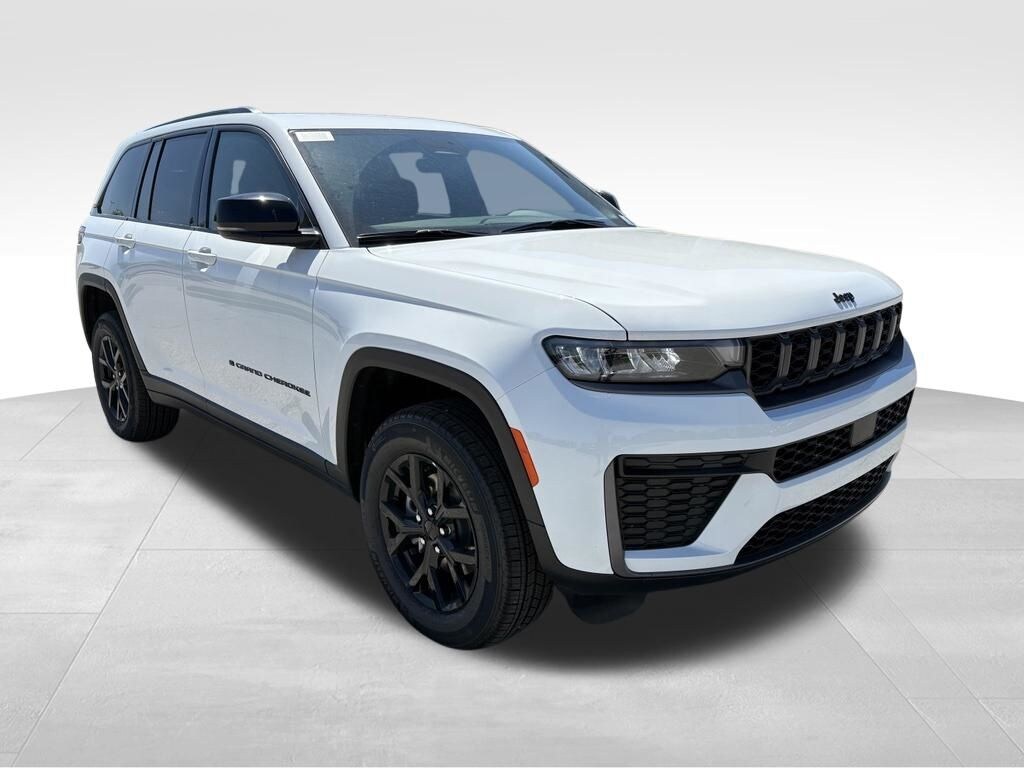 New 2026 Jeep Grand Cherokee LAREDO ALTITUDE 4X4 Sport Utility