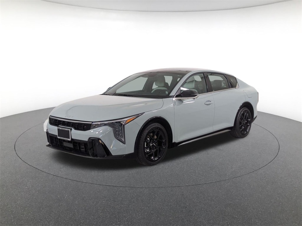 2025 Kia K4 GT-Line Turbo's photo