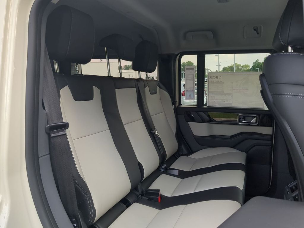 2025 INEOS Grenadier Fieldmaster Edition - Photo 14