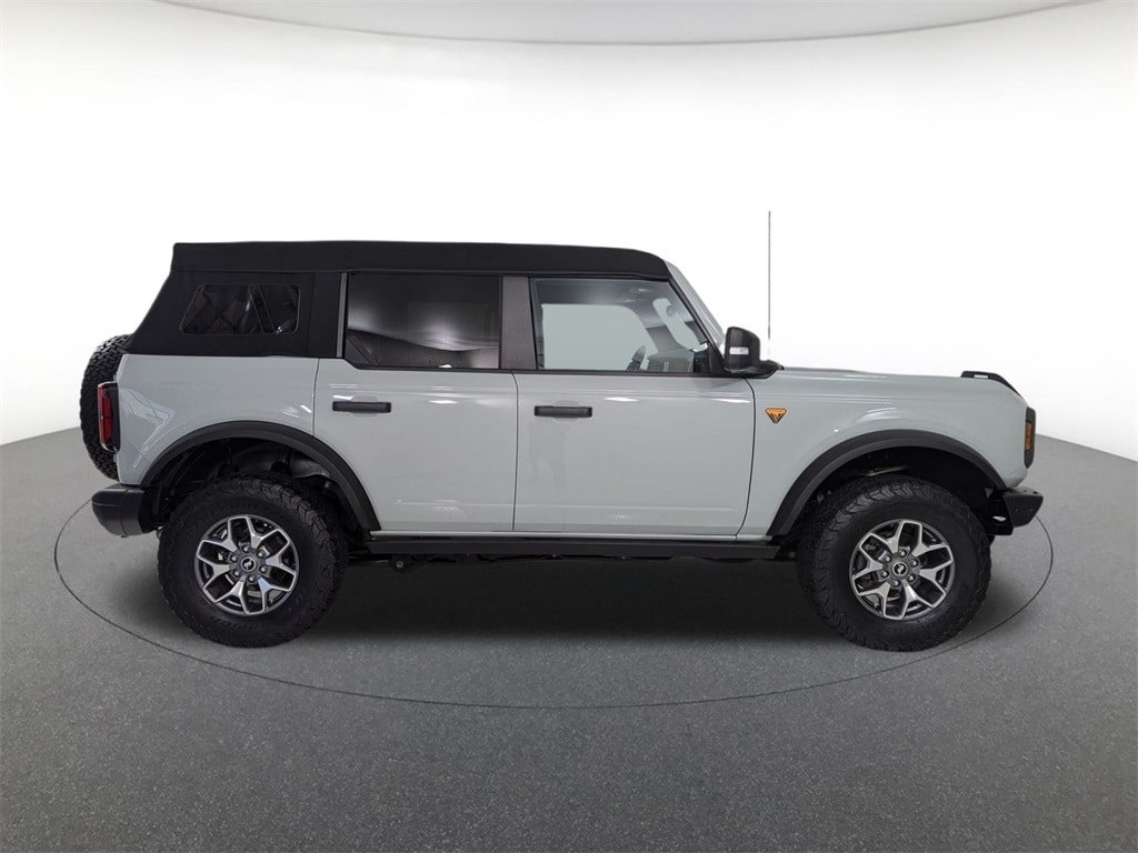 Used 2021 Ford Bronco Badlands SUV