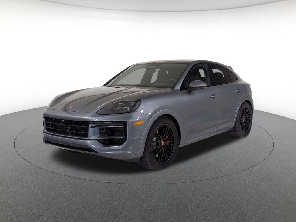 2026 Porsche Cayenne GTS's photo