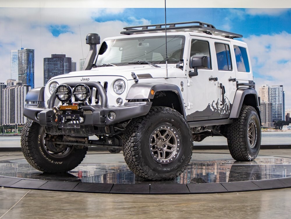2017 Jeep Wrangler Unlimited Rubicon photo 2