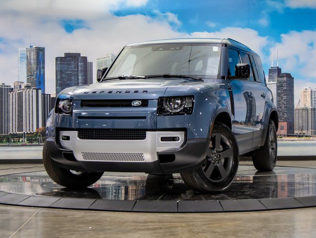 2025 Land Rover Defender 110 S P300's photo