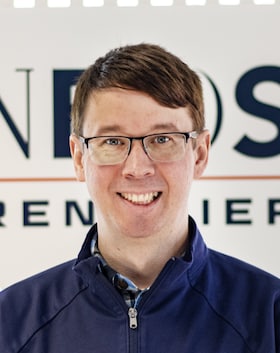 Staff member Luke Reilly from ID_2339871b95ad