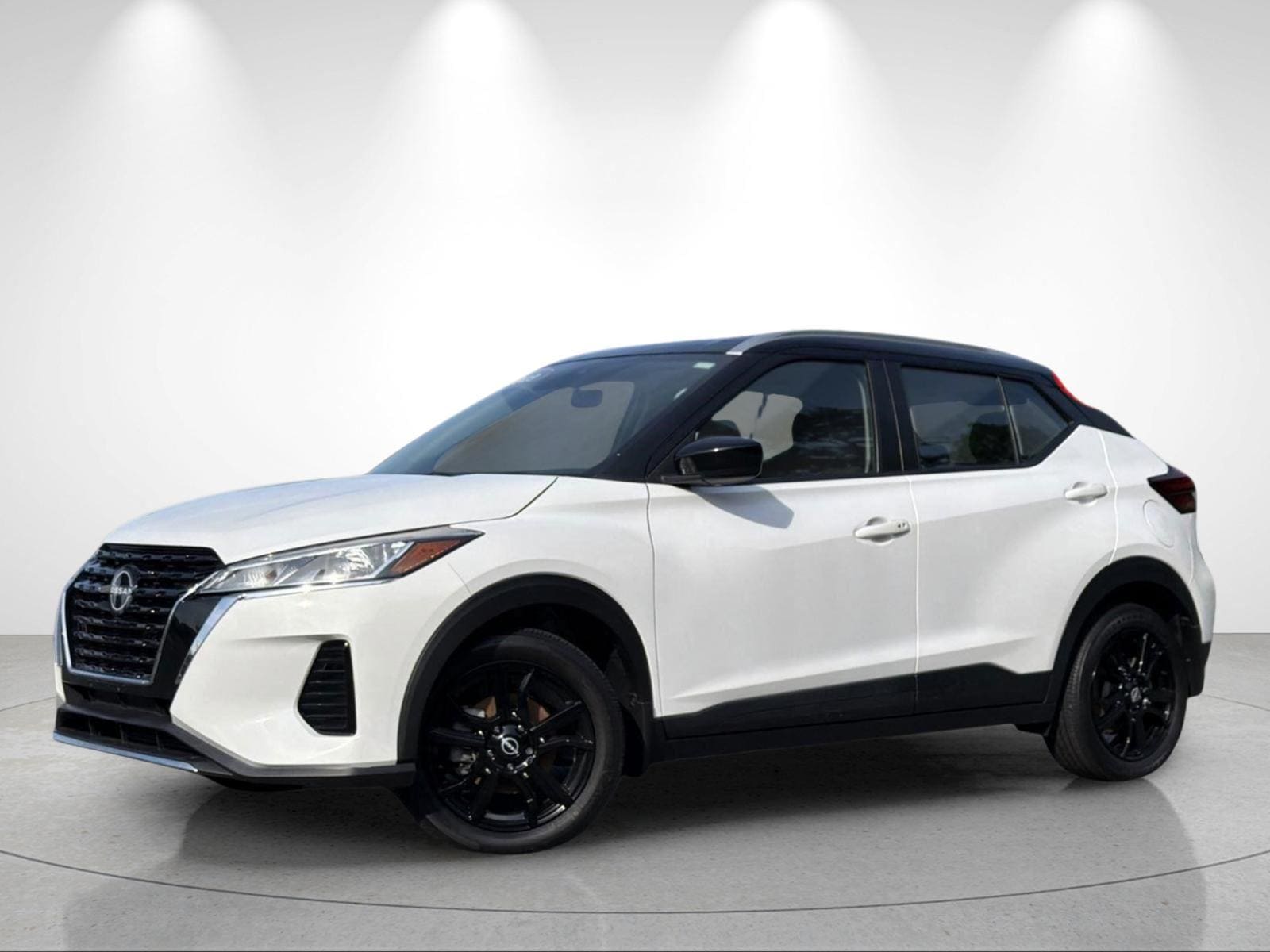 2023 Nissan Kicks