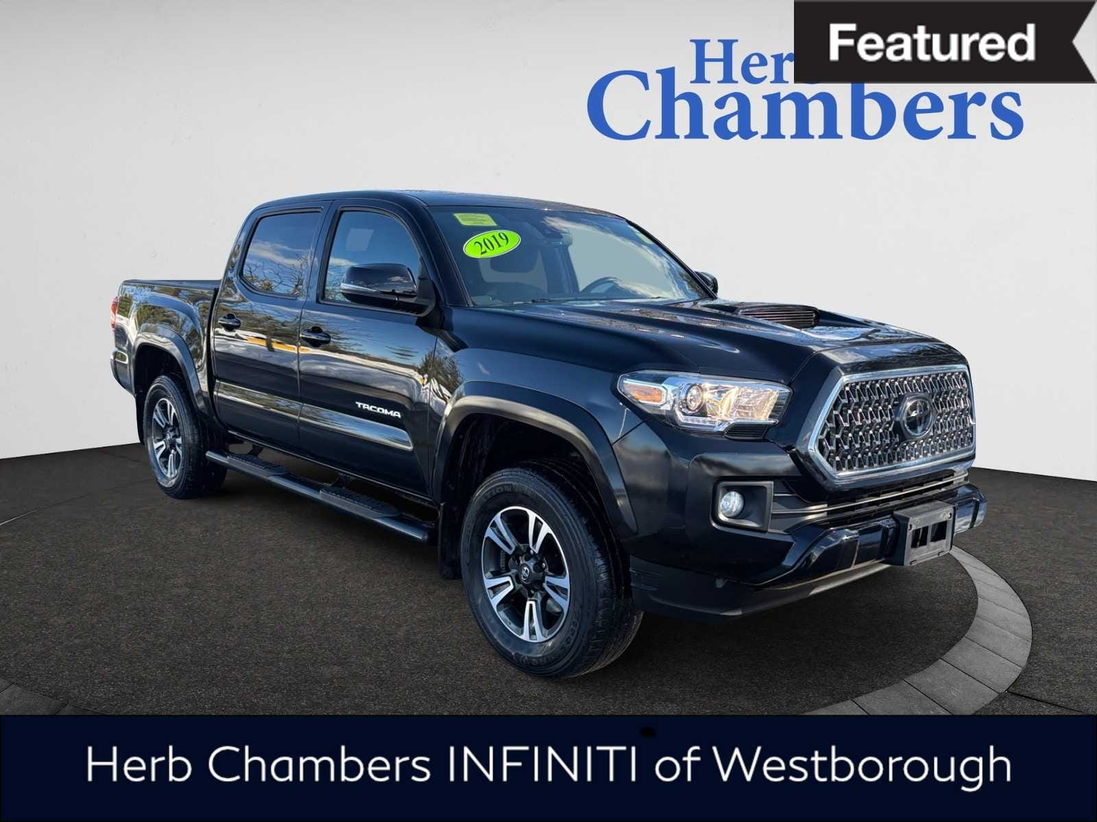 2019 Toyota Tacoma TRD Sport's photo