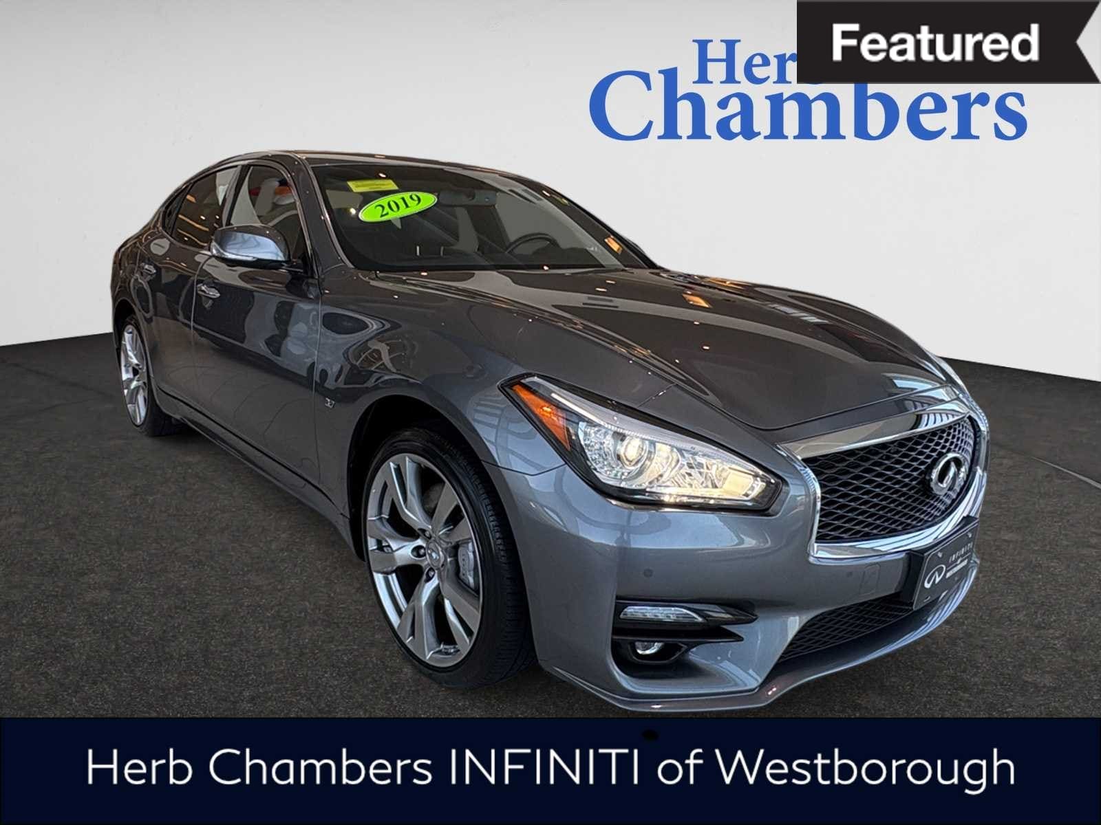 2019 INFINITI Q70 LUXE