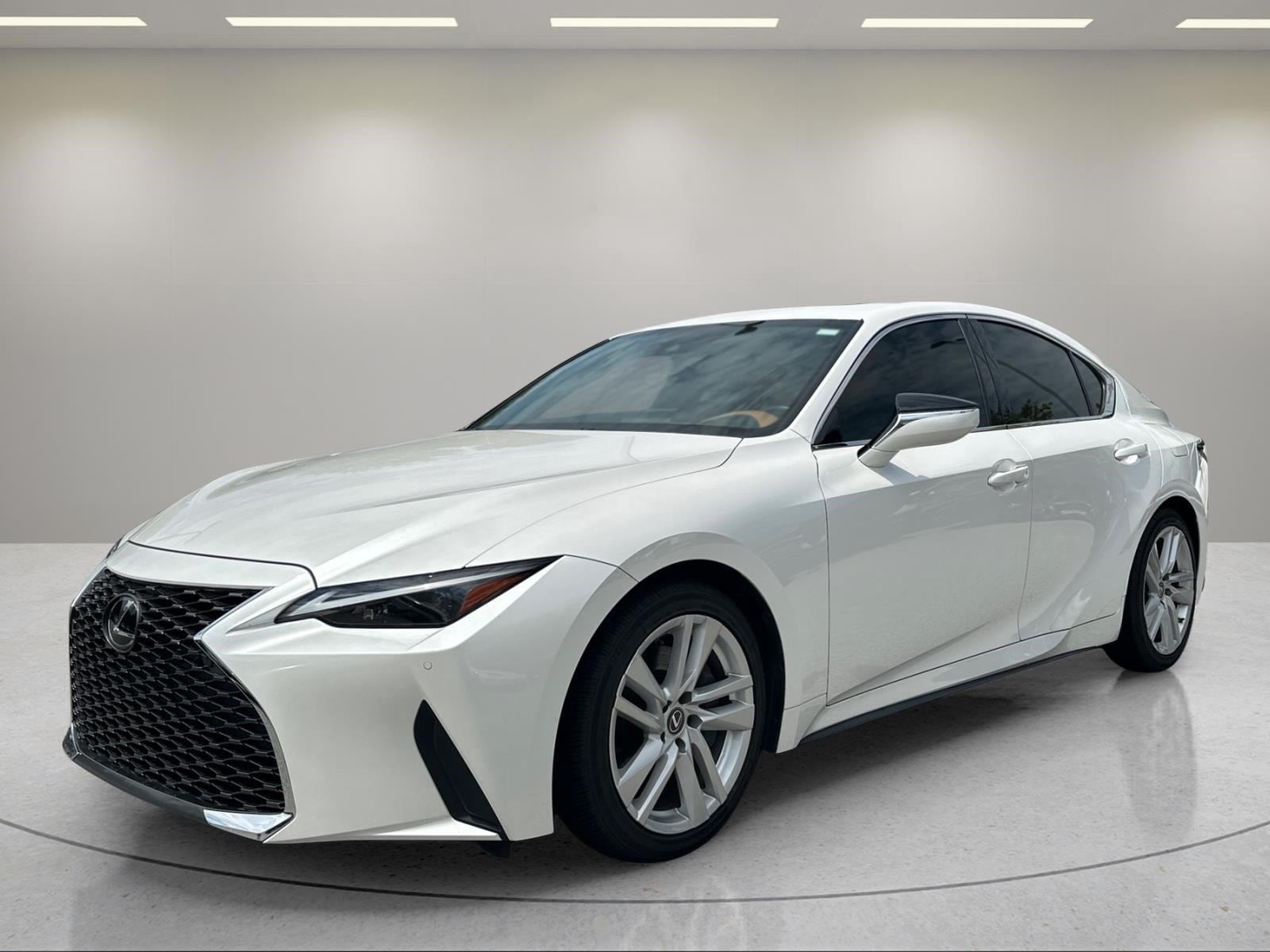2021 Lexus IS