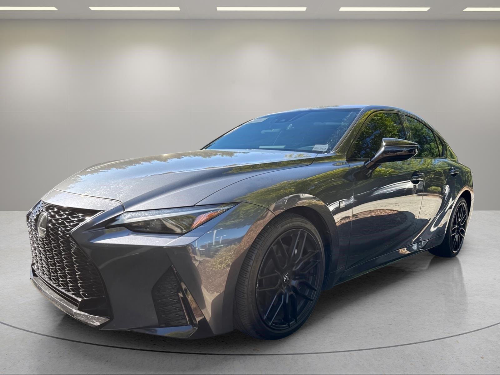 2021 Lexus IS
