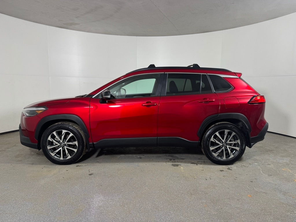 2025 TOYOTA COROLLA CROSS - Image 10