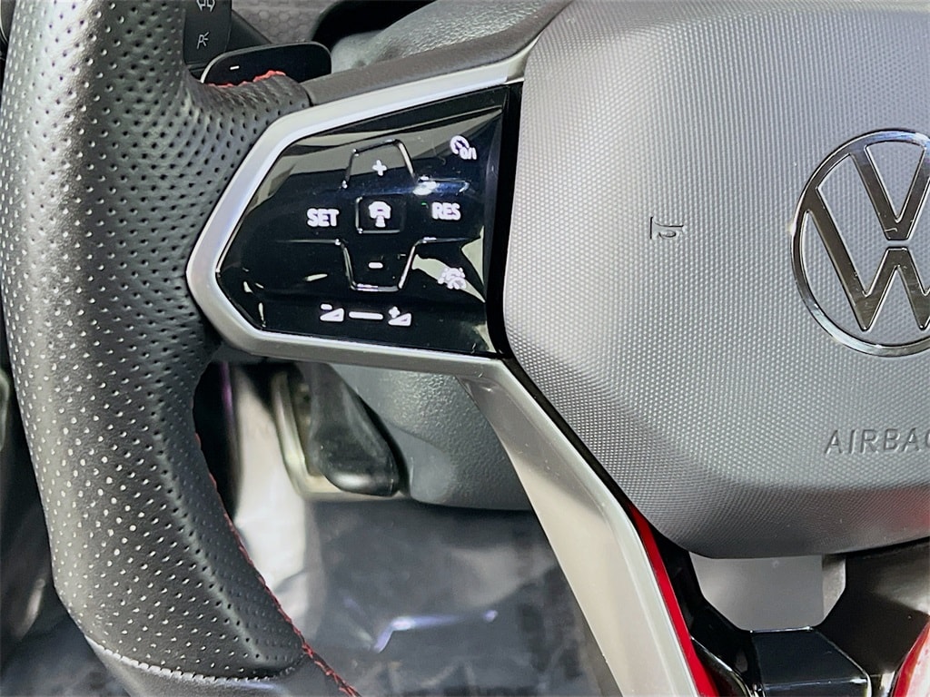 2024 VOLKSWAGEN GOLF GTI - Image 10